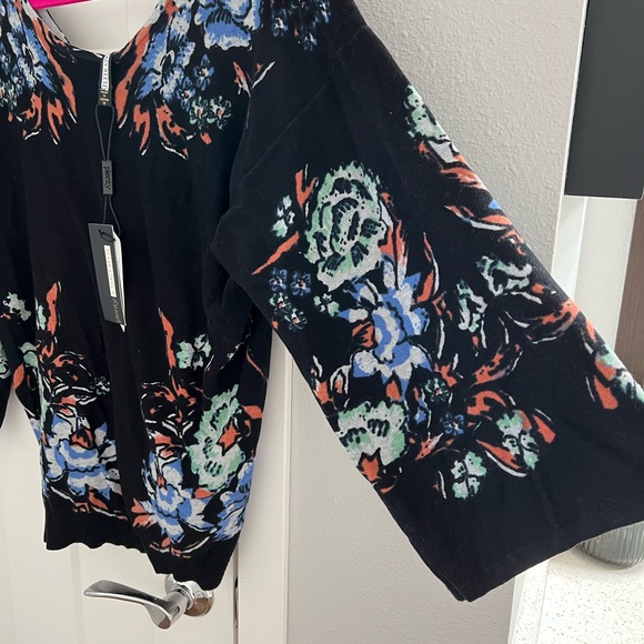 Tracy Reese sweater blouse from Anthropologie - Picture 6 of 6